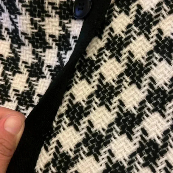 Ledin  Houndstooth mini skirt black & white shorts underneath in sise small NWT - Picture 11 of 13